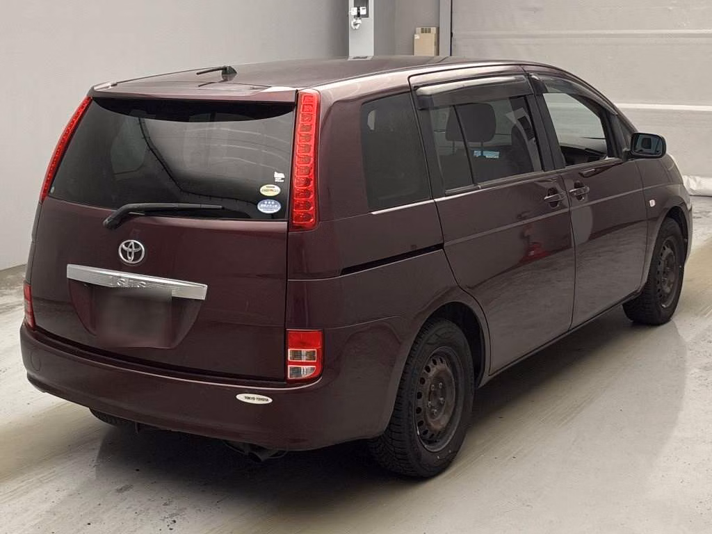 TOYOTA ISIS
