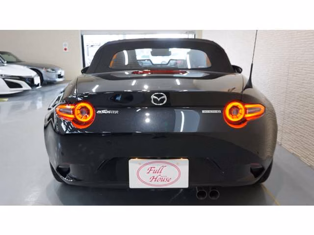 MAZDA ROADSTER