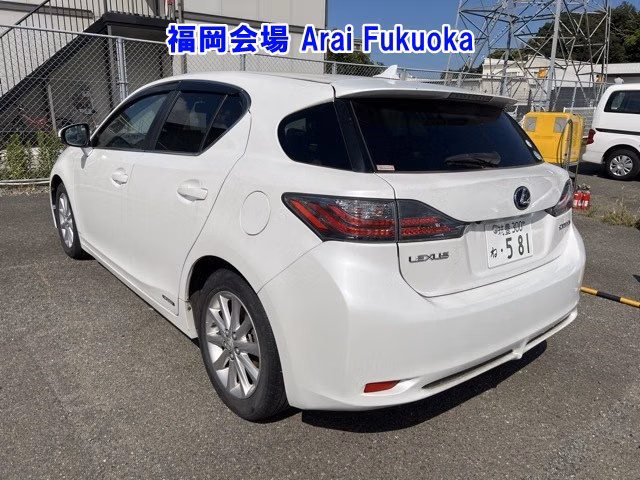 LEXUS CT200H