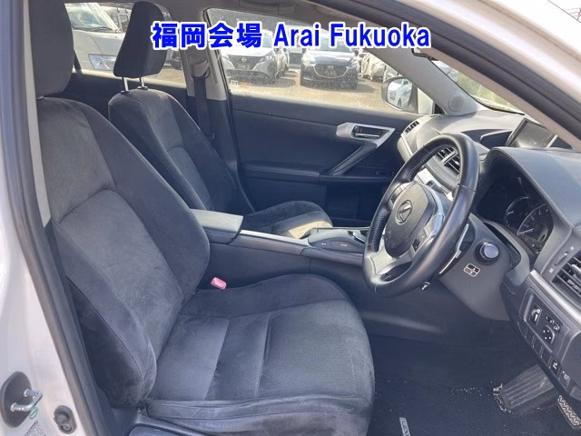 LEXUS CT200H