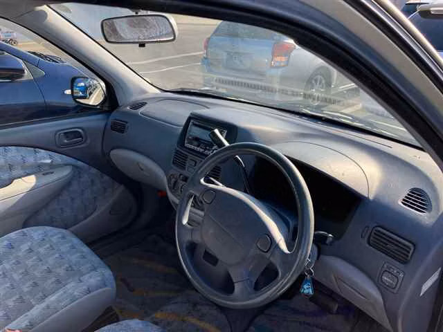 TOYOTA RAUM