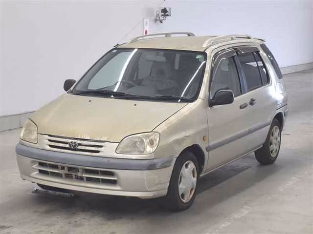 TOYOTA RAUM