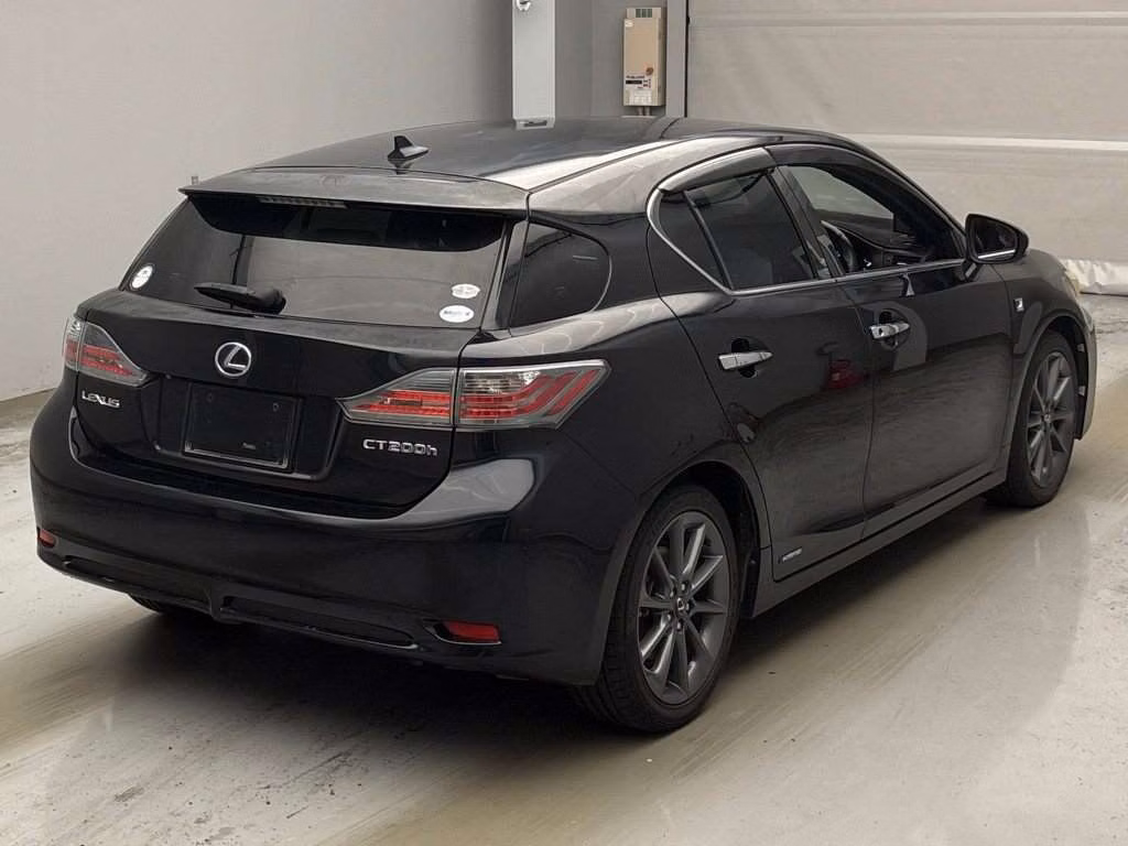 LEXUS CT200H