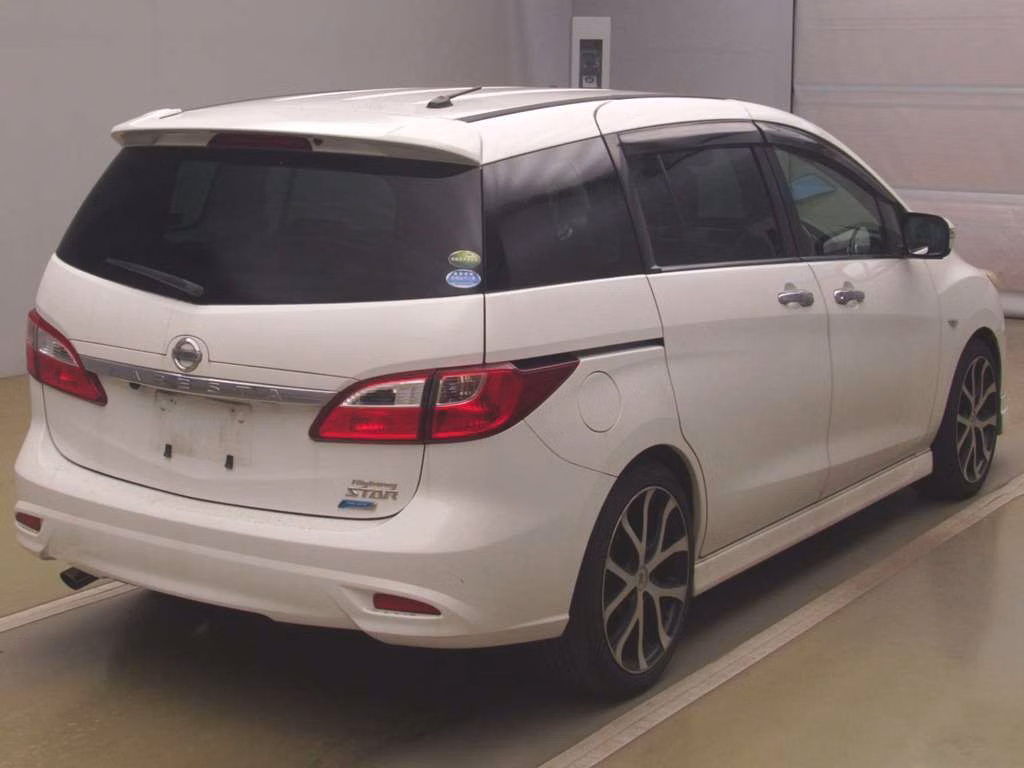 NISSAN LAFESTA