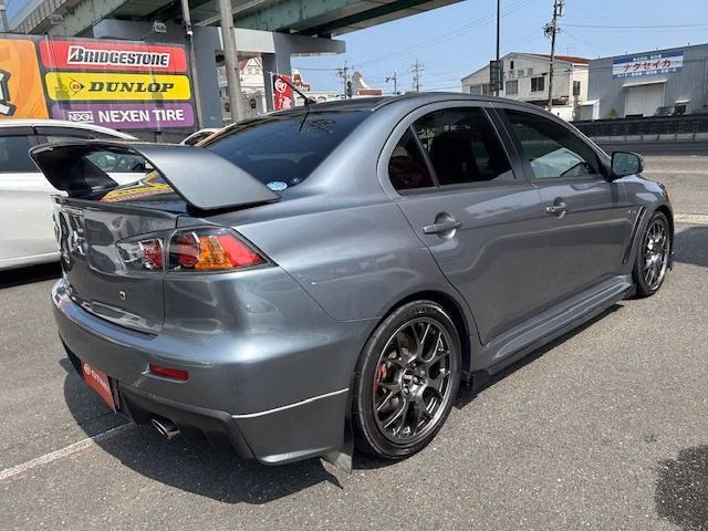 MITSUBISHI LANCER EVOLUTION