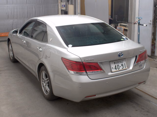 TOYOTA CROWN