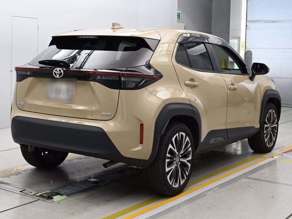 TOYOTA YARIS CROSS