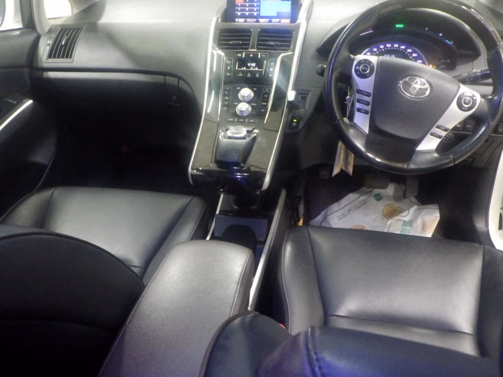 TOYOTA SAI