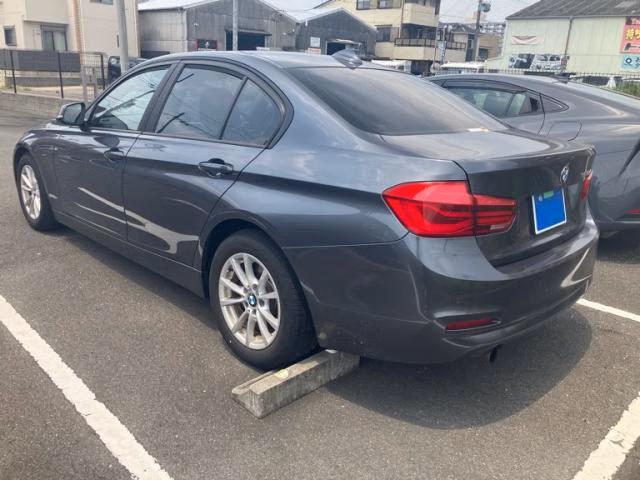 BMW 3-SERIES