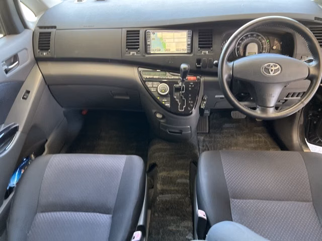 TOYOTA ISIS
