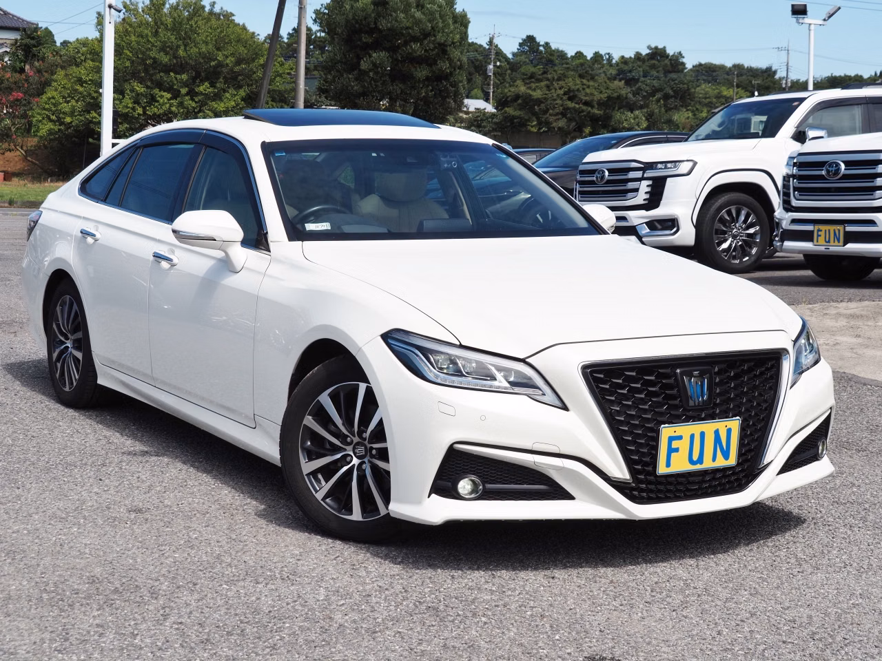 TOYOTA CROWN