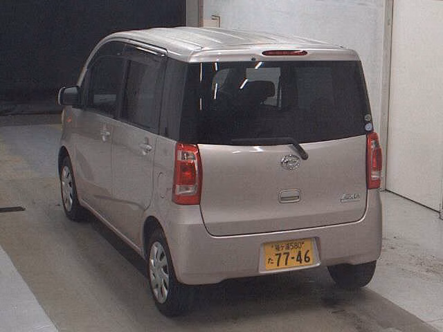DAIHATSU TANTO EXE