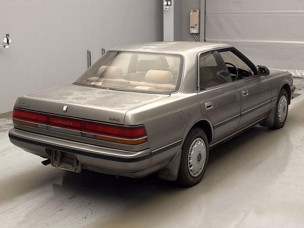 TOYOTA CHASER