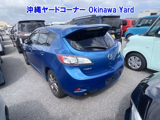 MAZDA AXELA
