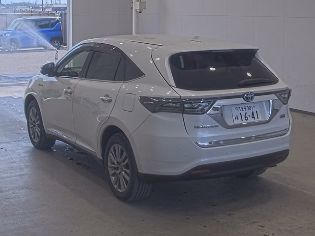 TOYOTA HARRIER