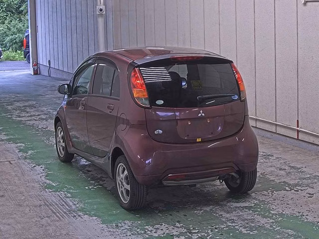 MITSUBISHI I