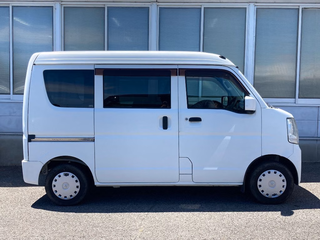 MITSUBISHI MINICAB