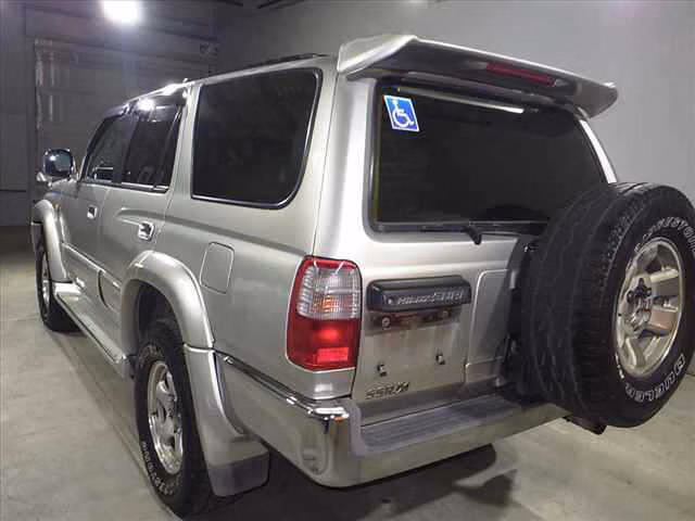 TOYOTA HILUX SURF