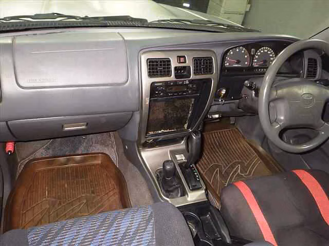 TOYOTA HILUX SURF