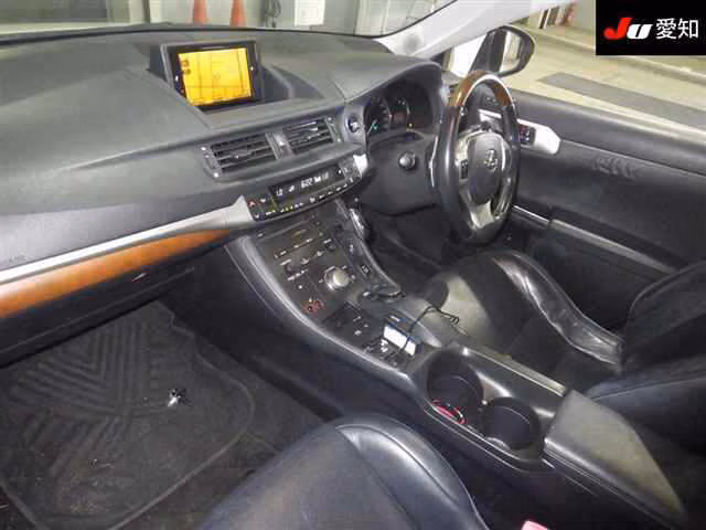 LEXUS CT200H