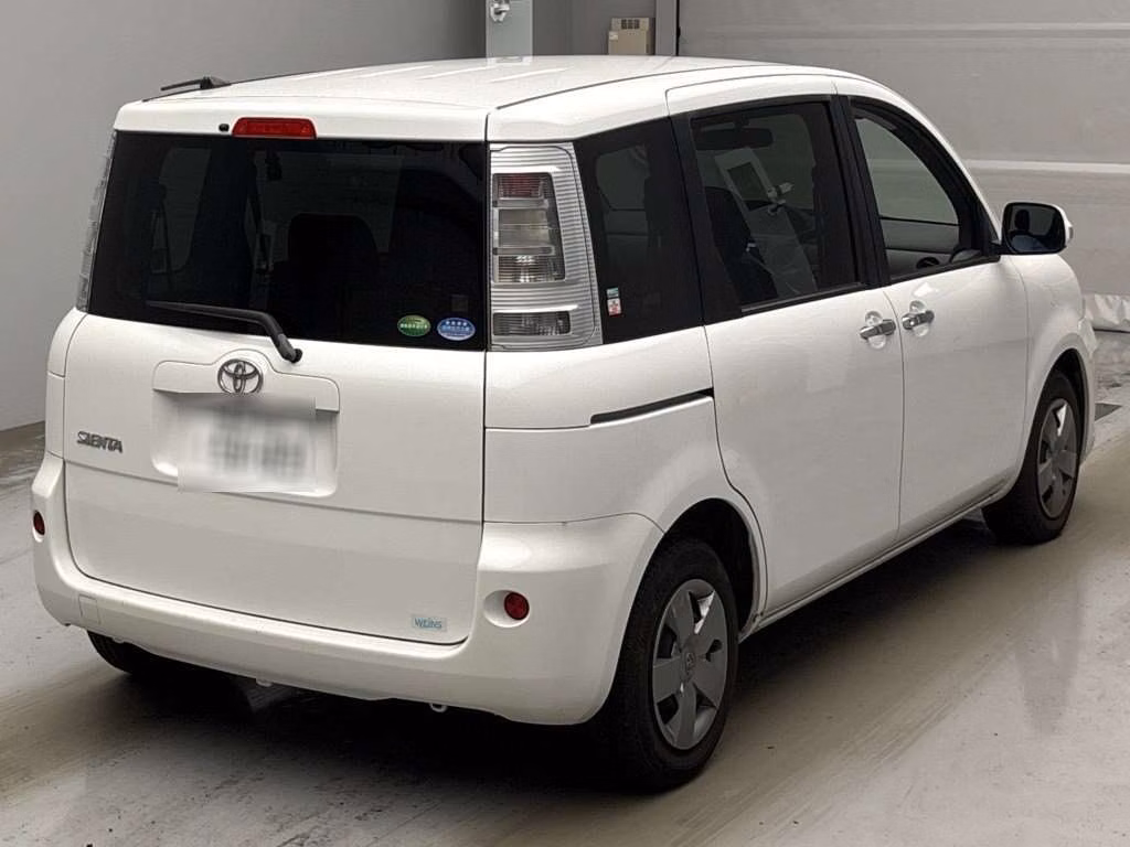 TOYOTA SIENTA
