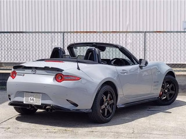 MAZDA ROADSTER