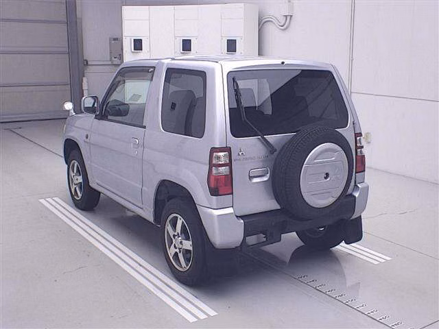 MITSUBISHI PAJERO MINI