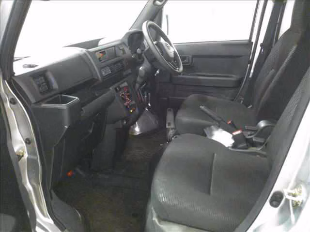 TOYOTA PIXIS VAN