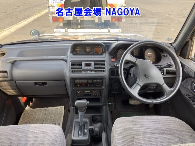 MITSUBISHI PAJERO
