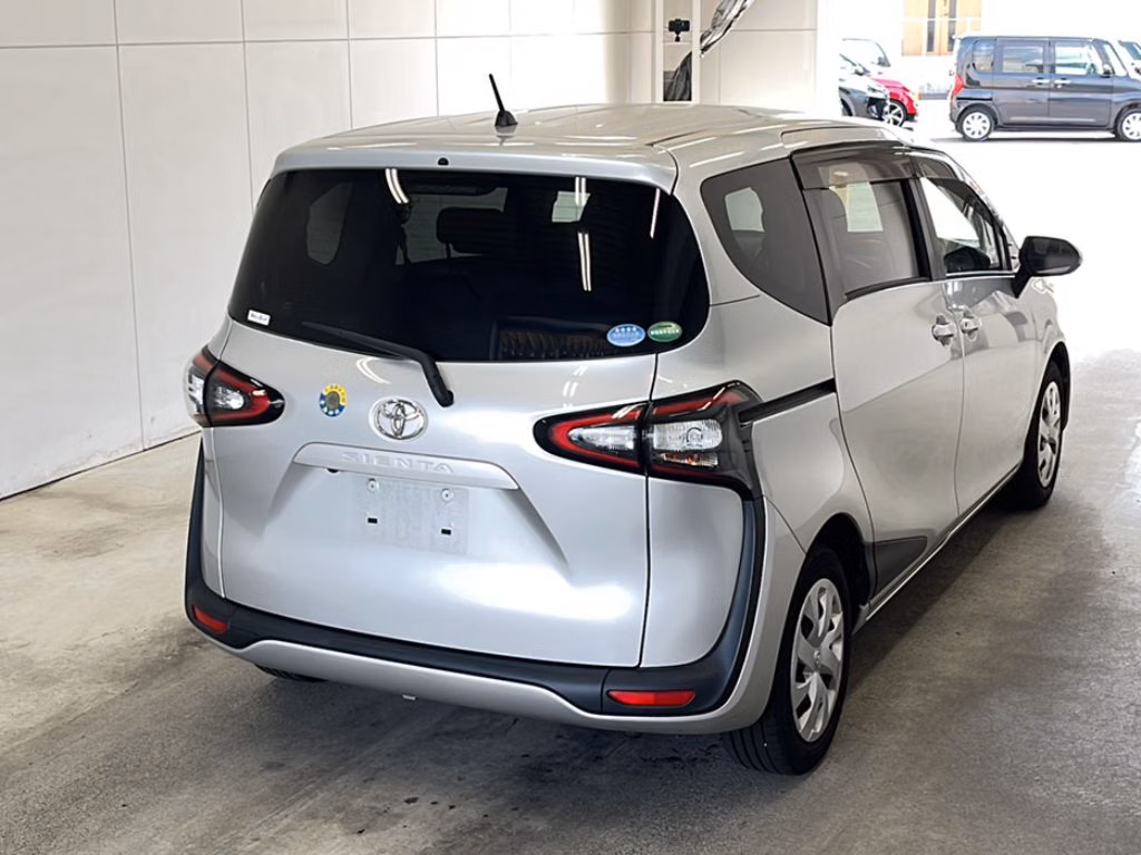 TOYOTA SIENTA