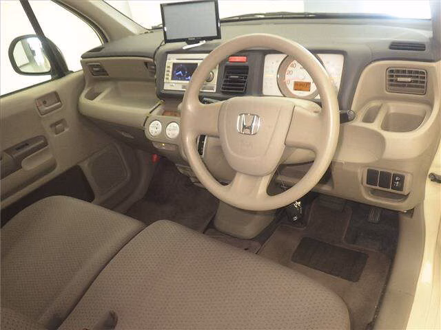 HONDA LIFE