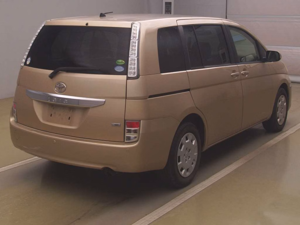 TOYOTA ISIS