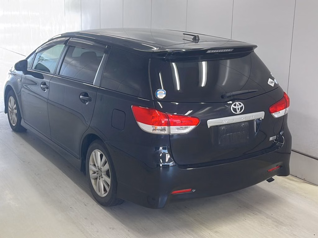 TOYOTA WISH