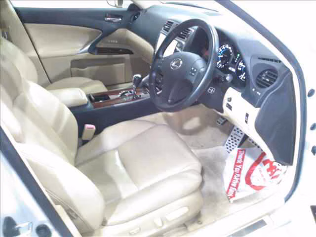 LEXUS IS250