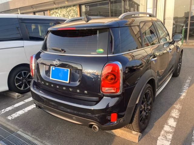 MINI CROSSOVER