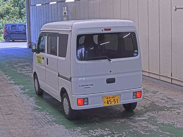 MITSUBISHI MINICAB