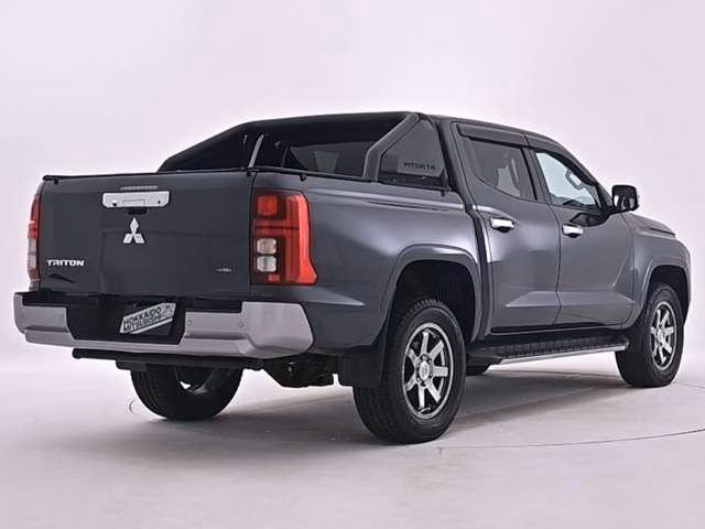 MITSUBISHI TRITON