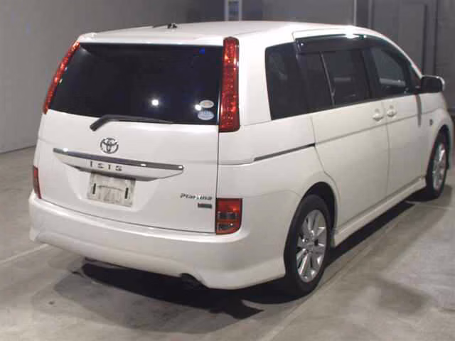 TOYOTA ISIS