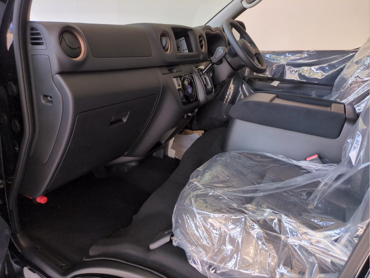 NISSAN CARAVAN