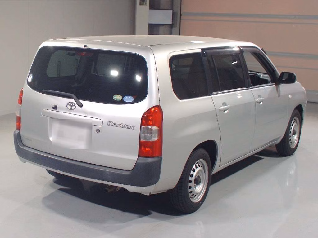 TOYOTA REGIUS ACE
