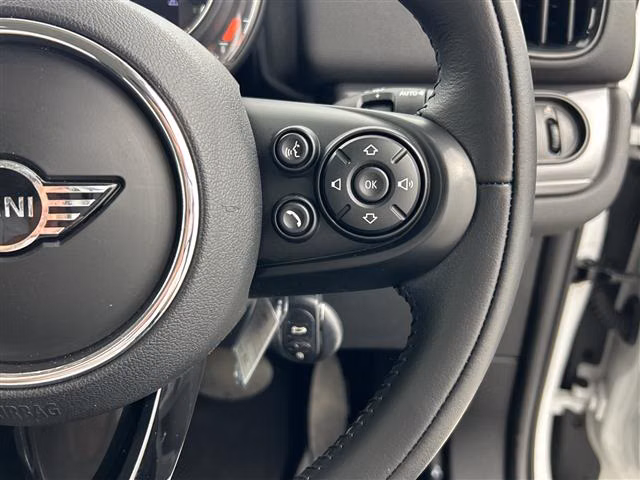 MINI CROSSOVER