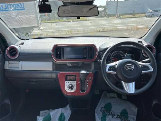 DAIHATSU BOON