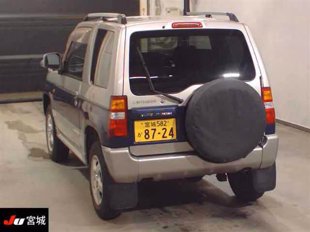 MITSUBISHI PAJERO MINI