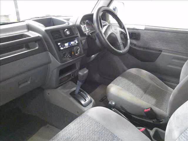 MITSUBISHI PAJERO MINI