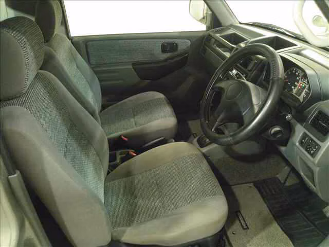 MITSUBISHI PAJERO MINI