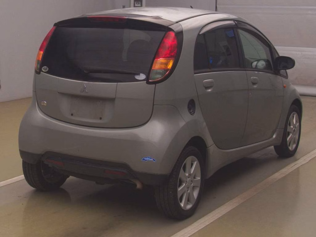 MITSUBISHI I