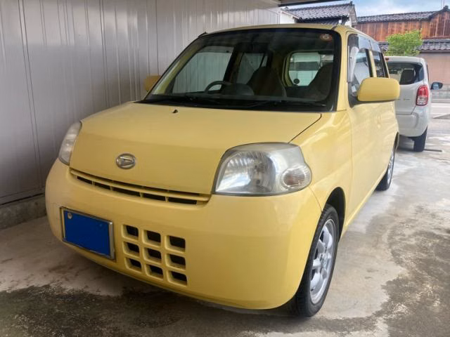 DAIHATSU ESSE