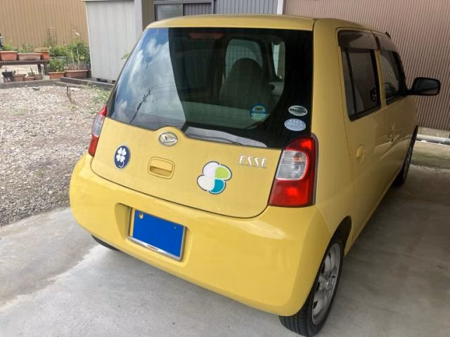 DAIHATSU ESSE