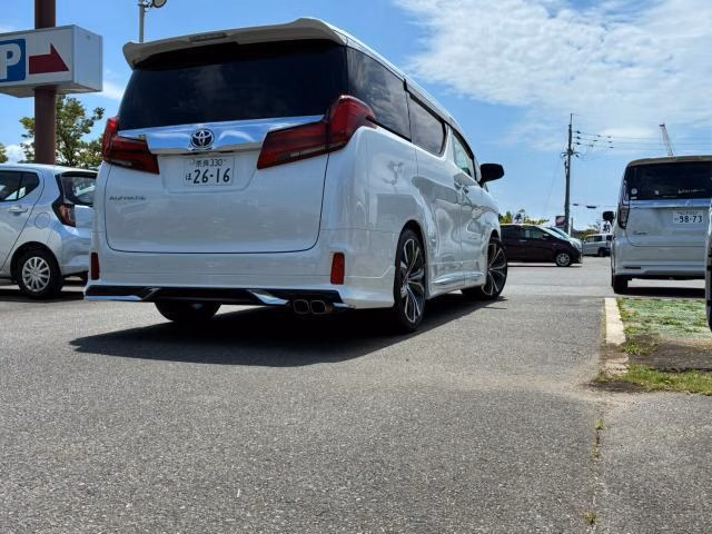 TOYOTA ALPHARD