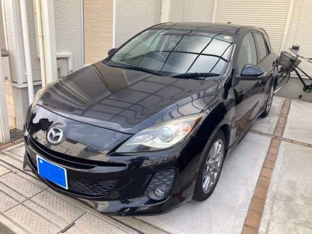 MAZDA AXELA